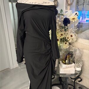 SHEIN Black Off-Shoulder Long Sleeve Dress